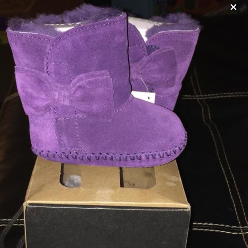 Infant UGGS - Picture 2 of 2